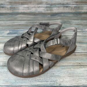 Clarks Elizabelle Sea Metallic Leather Sandal Size 9 Fisherman Earthy Boho